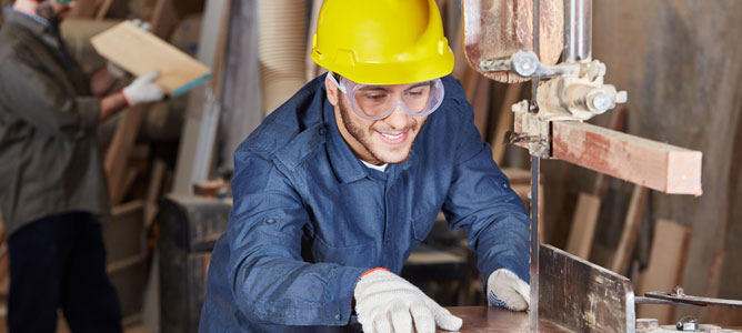 Consider Vocational School at an Accredited Online College Consider Vocational School at an Accredited Online College